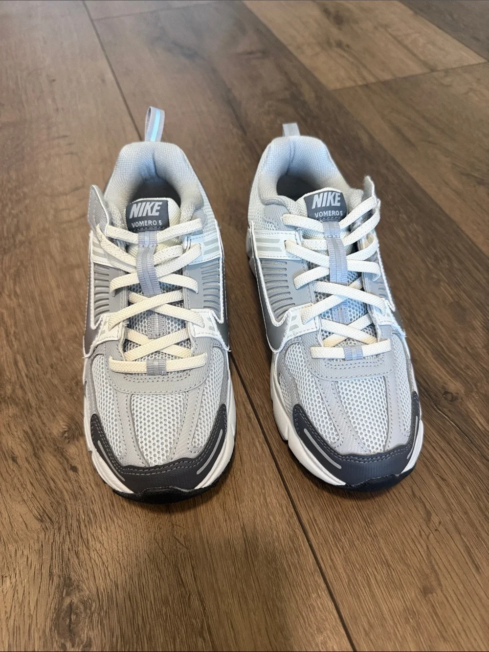 Big Kids' Nike Vomero 5 Casual Shoes